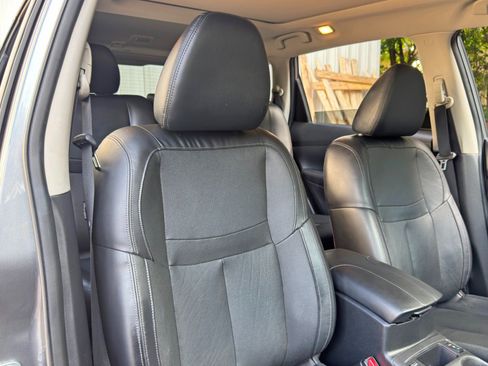 Used 2018 Nissan Rogue SL w/ Premium Package FWD image 37
