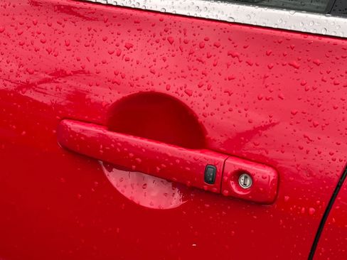 Used 2012 INFINITI G37 Journey w/ Premium Pkg image 19