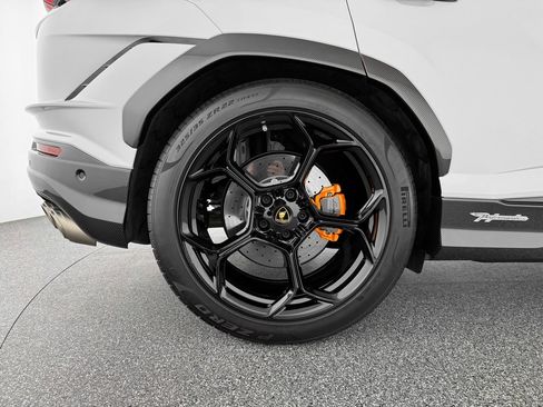 Used 2024 Lamborghini Urus Performante image 36