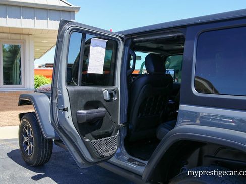 Used 2018 Jeep Wrangler Unlimited Rubicon w/ Steel Bumper Group AWD/4WD image 26