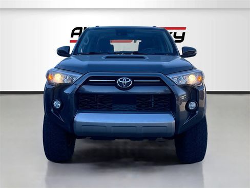 Used 2020 Toyota 4Runner TRD Off-Road Premium image 2