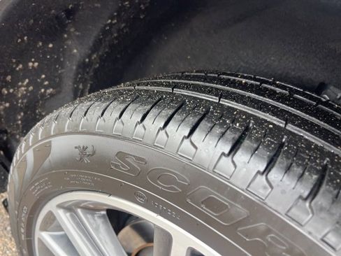 Certified 2024 Ford Edge Titanium w/ Equipment Group 301A image 29