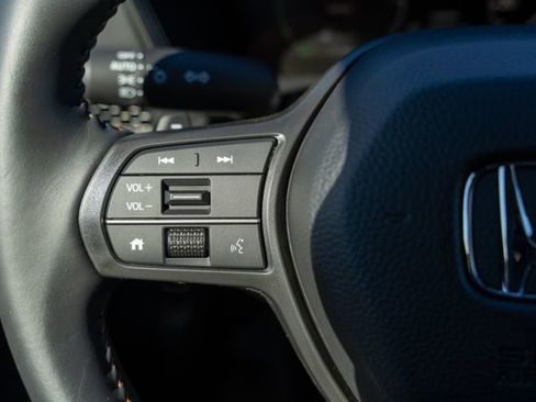 Used 2025 Honda CR-V Sport-L image 26