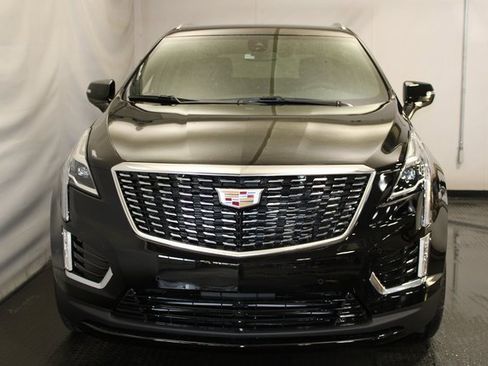 New 2025 Cadillac XT5 Luxury image 3
