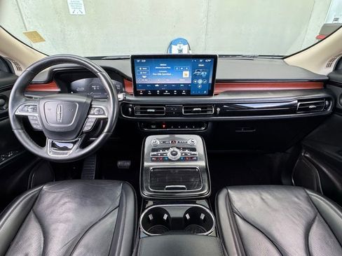 Used 2021 Lincoln Nautilus Reserve image 4