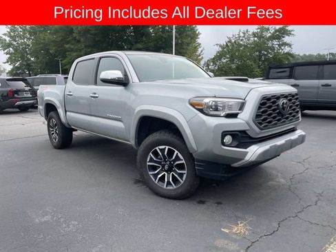 Used 2023 Toyota Tacoma TRD Sport w/ Advanced Technology Package AWD/4WD image 12