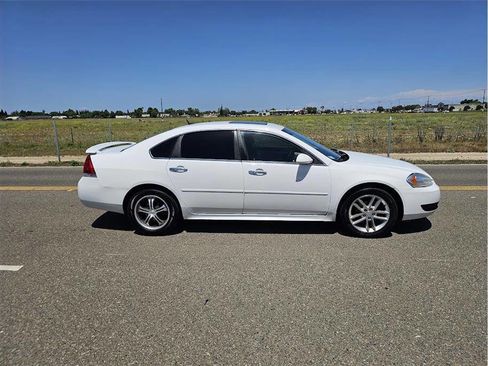 Used 2016 Chevrolet Impala LTZ FWD image 4
