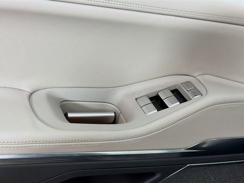 New 2026 Lincoln Navigator Reserve AWD/4WD image 19