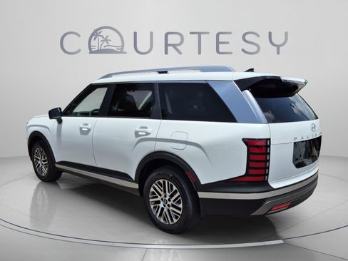 New 2026 Hyundai Palisade SEL FWD image 3