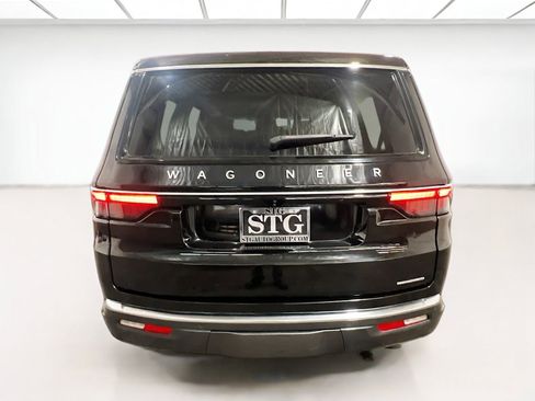 Used 2022 Jeep Wagoneer Series II RWD image 5