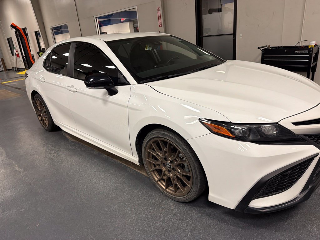 Used 2024 Toyota Camry SE w/ Convenience Package AWD/4WD image 1
