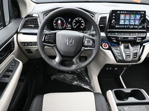 New 2026 Honda Odyssey Elite image 12