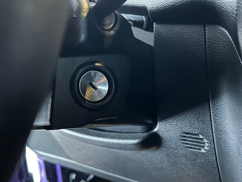 Used 2017 Jeep Wrangler Unlimited Rubicon w/ Connectivity Group AWD/4WD image 39