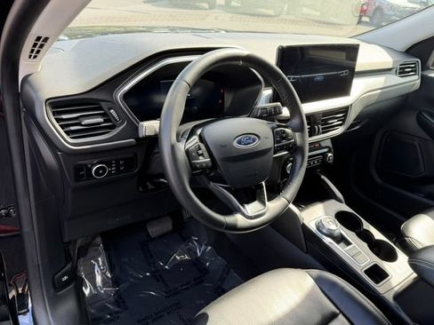 Certified 2024 Ford Escape Platinum AWD/4WD image 12