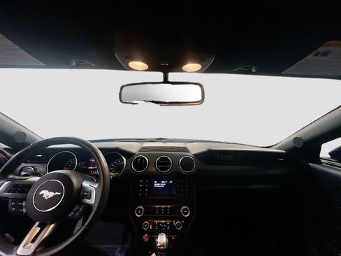 Used 2020 Ford Mustang Coupe RWD image 15