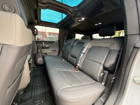 Used 2024 GMC Hummer EV 2X w/ Extreme Off-Road Package AWD/4WD image 16