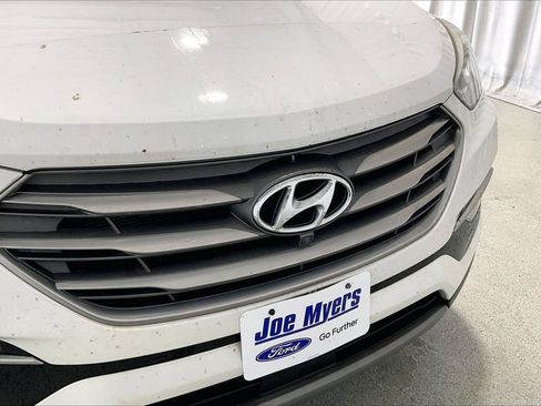 Used 2017 Hyundai Santa Fe Sport w/ 2.0T Ultimate Tech Package 05 AWD/4WD image 7