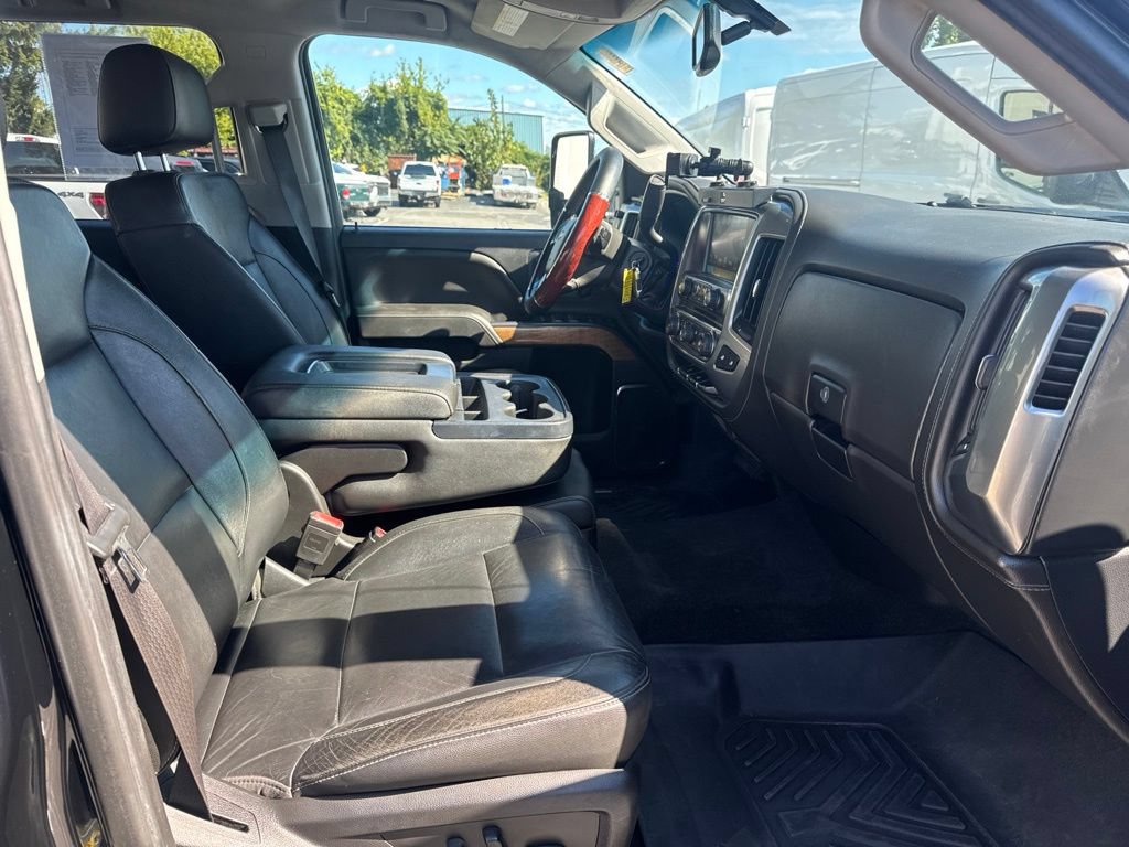Used 2018 Chevrolet Silverado 2500 LTZ w/ Snow Plow Prep Package AWD/4WD image 34