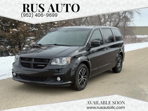 Used 2019 Dodge Grand Caravan GT image 1