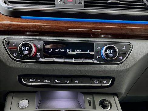 Used 2022 Audi Q5 2.0T Prestige image 18