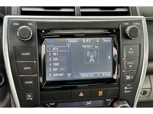 Used 2015 Toyota Camry XLE w/ Advanced Technology Package FWD image 20