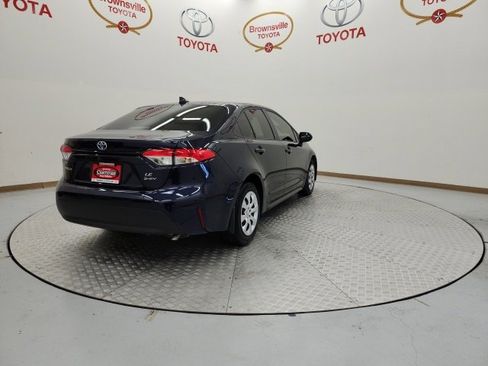 Certified 2025 Toyota Corolla LE image 8