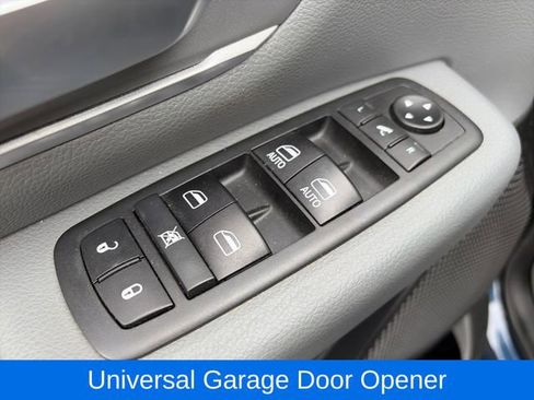 Used 2020 RAM 1500 Big Horn AWD/4WD image 18