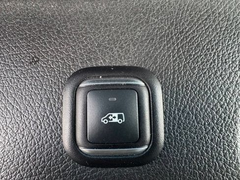 Used 2023 Mercedes-Benz Sprinter 2500 image 14
