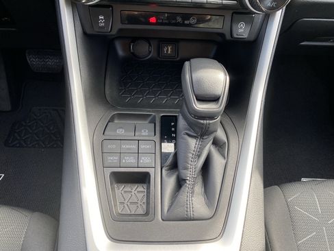 Used 2023 Toyota RAV4 XLE image 22