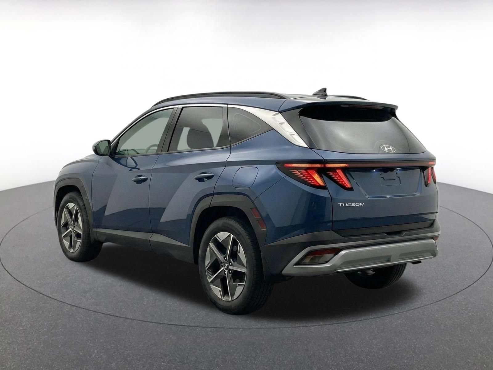 Used 2025 Hyundai Tucson SEL FWD image 6