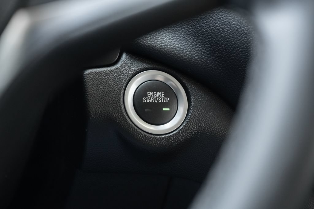 Used 2024 Chevrolet Equinox LT FWD image 27