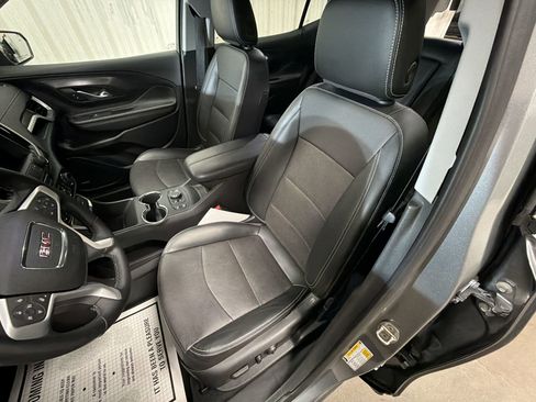 Used 2023 GMC Terrain SLT w/ Infotainment Package II image 20