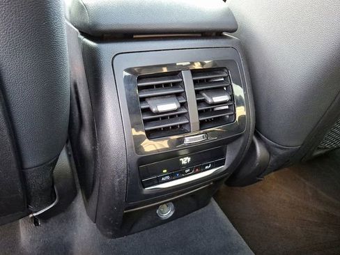 Used 2019 BMW X3 xDrive30i w/ Premium Package image 11