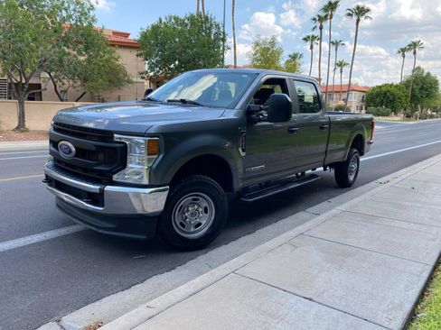 Used 2021 Ford F250 XL AWD/4WD image 5