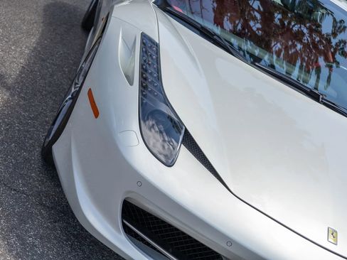 Used 2012 Ferrari 458 Spider RWD image 20