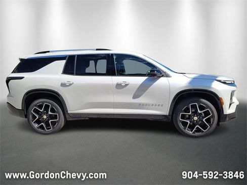 New 2025 Chevrolet Traverse High Country image 6