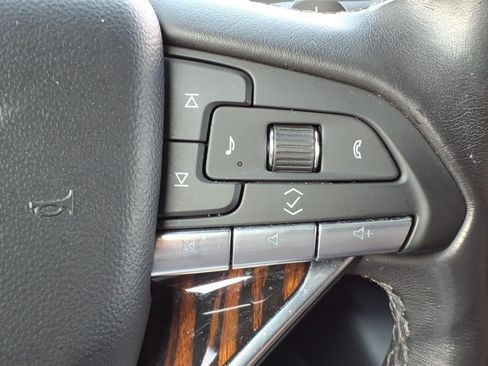 Used 2023 Cadillac Escalade Premium Luxury AWD/4WD image 20