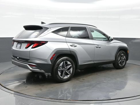 Used 2026 Hyundai Tucson SEL FWD image 6