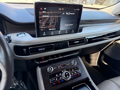Used 2020 Lincoln Aviator Reserve w/ Equipment Group 202A AWD/4WD image 20