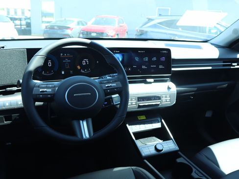 New 2026 Hyundai Kona SEL Premium AWD/4WD image 2