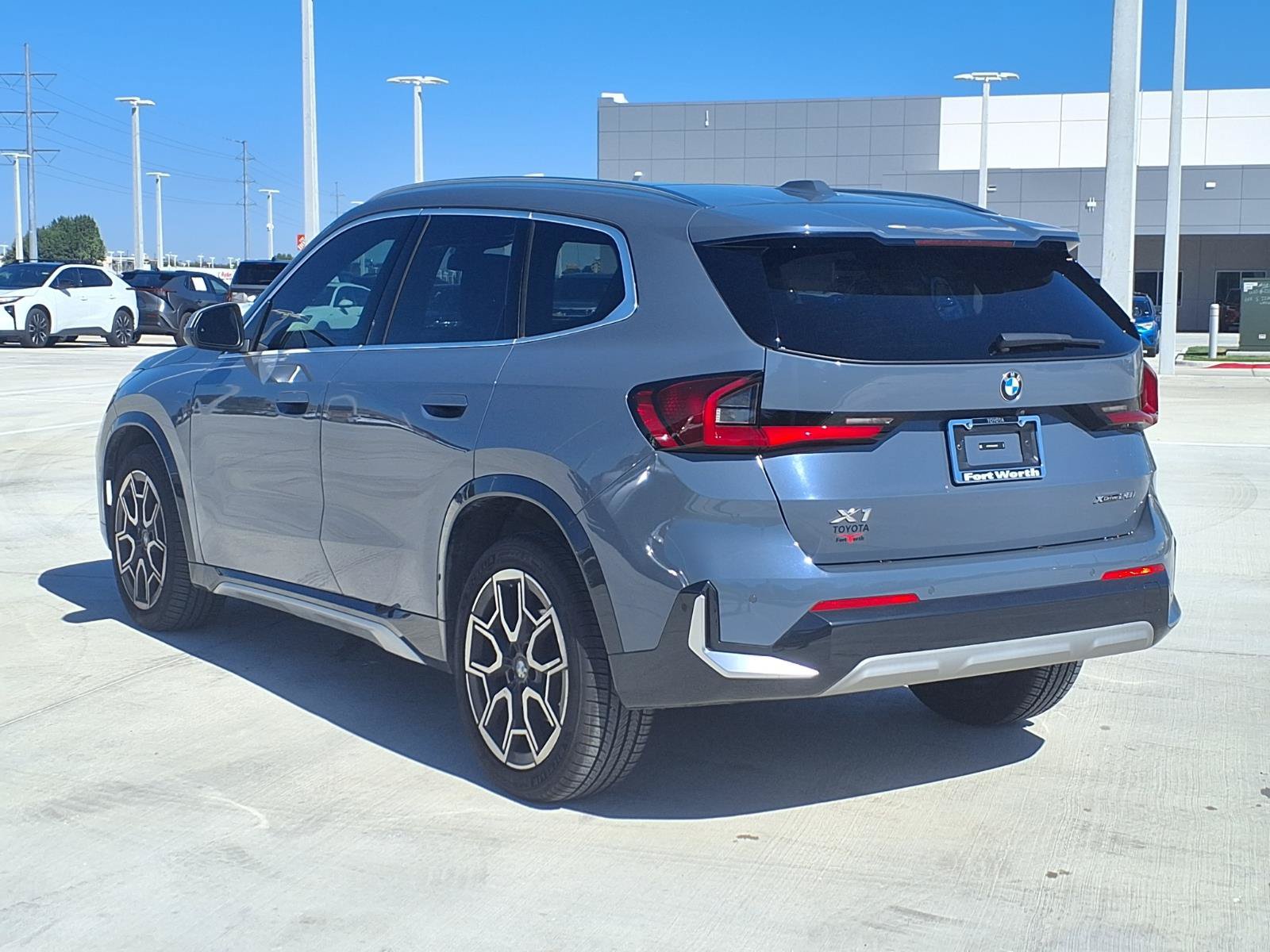 Used 2024 BMW X1 xDrive28i w/ Convenience Package AWD/4WD image 7