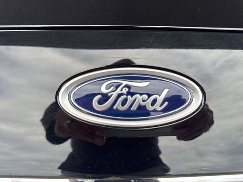 Used 2020 Ford Fusion SE AWD/4WD image 13