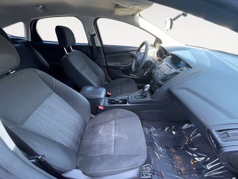Used 2015 Ford Focus SE FWD image 14