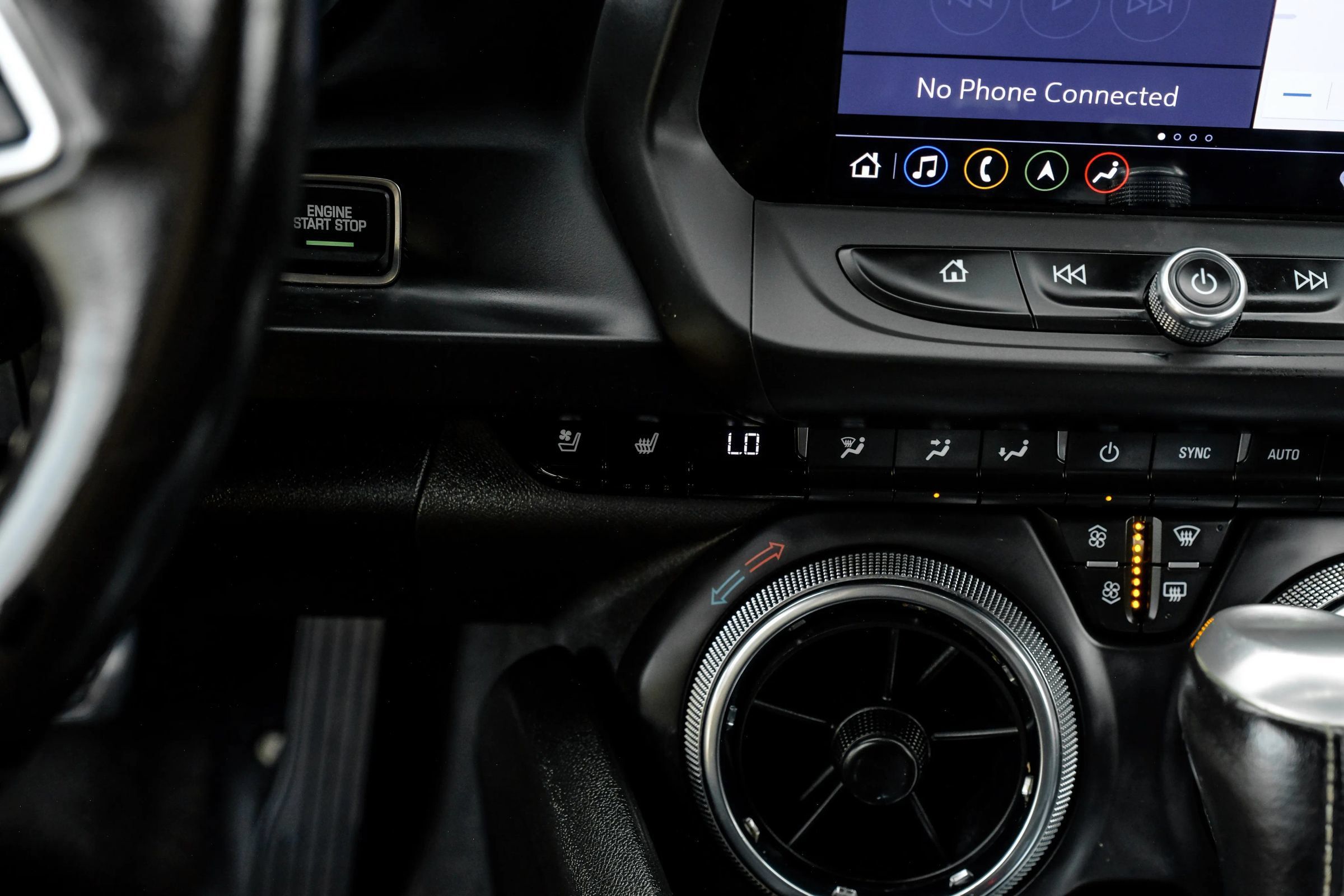 Used 2019 Chevrolet Camaro LT RWD image 30