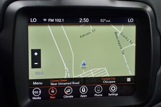 Used 2023 Jeep Renegade Latitude AWD/4WD image 34