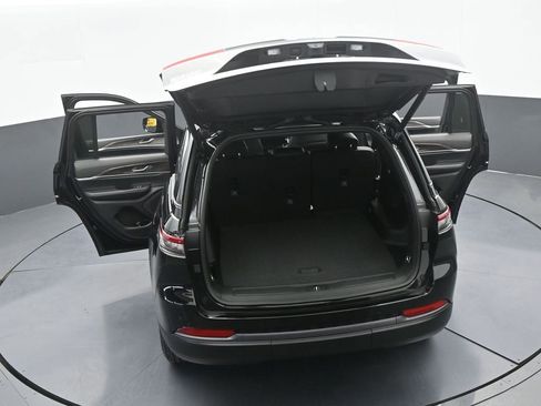 New 2026 Jeep Grand Cherokee Altitude image 59