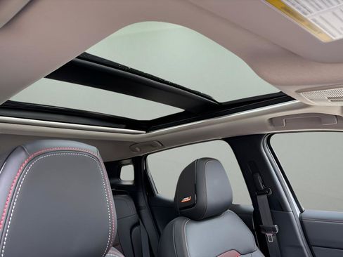 New 2026 Nissan Kicks SR w/ SR Premium Package image 24