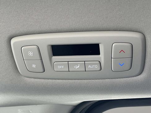 New 2026 Kia Carnival EX FWD image 20
