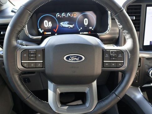 Used 2023 Ford F150 Lariat AWD/4WD image 31
