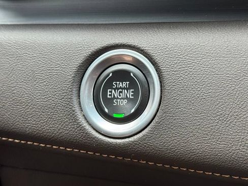 Used 2022 Cadillac Escalade ESV Sport w/ Touring Package AWD/4WD image 22